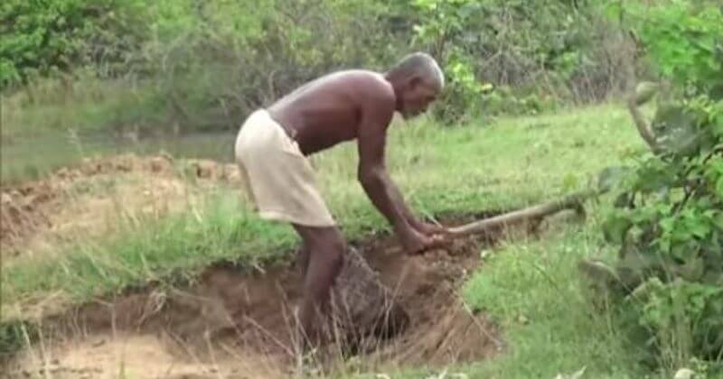 En l’espace de 30 ans, cet Indien a creusé un canal pour alimen­ter son village en eau
