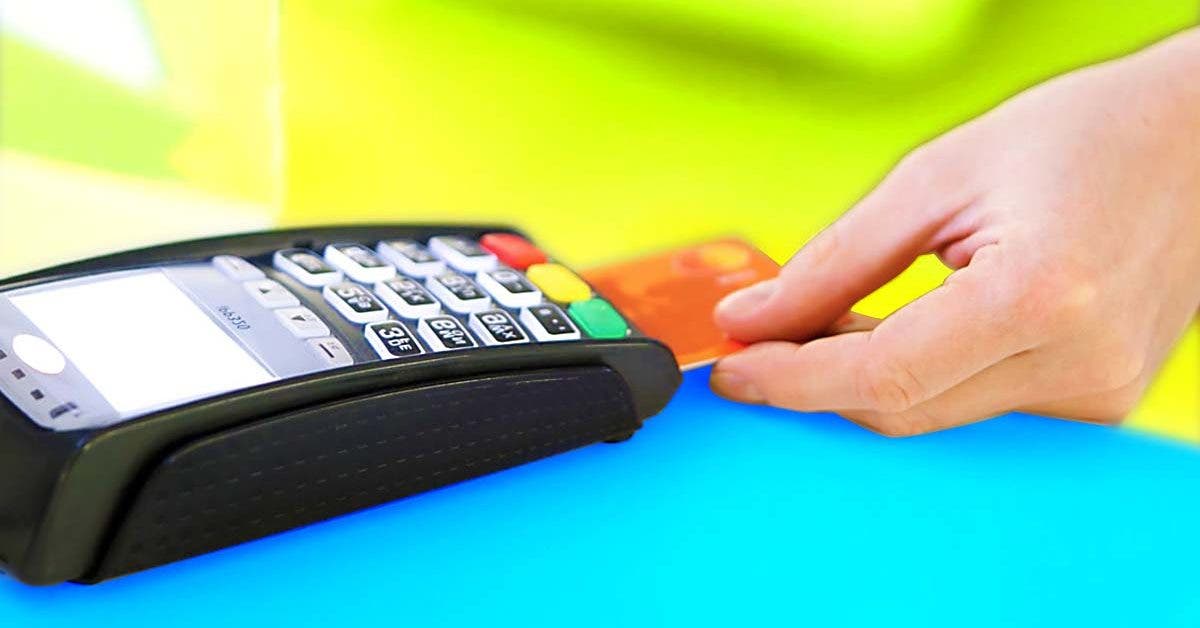 Utilisez votre carte de crédit dans l’un de ces 8 endroits vous expose au vol de votre compte bancaire