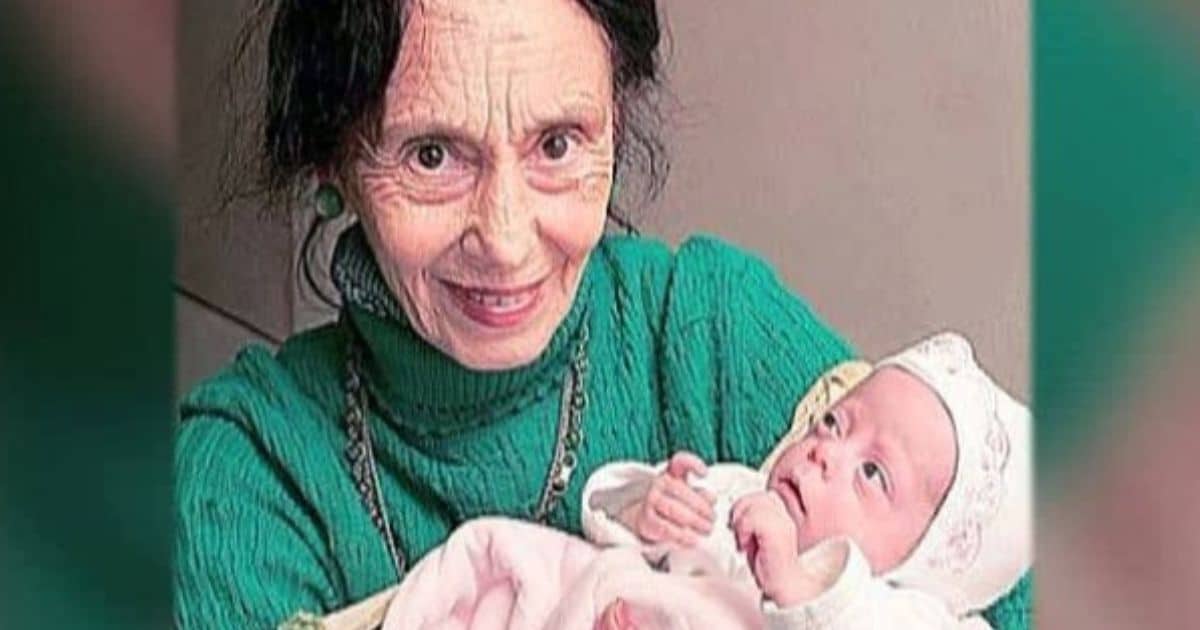 Adriana maman à 66 ans : voici à quoi ressemble sa fille 17 ans plus tard